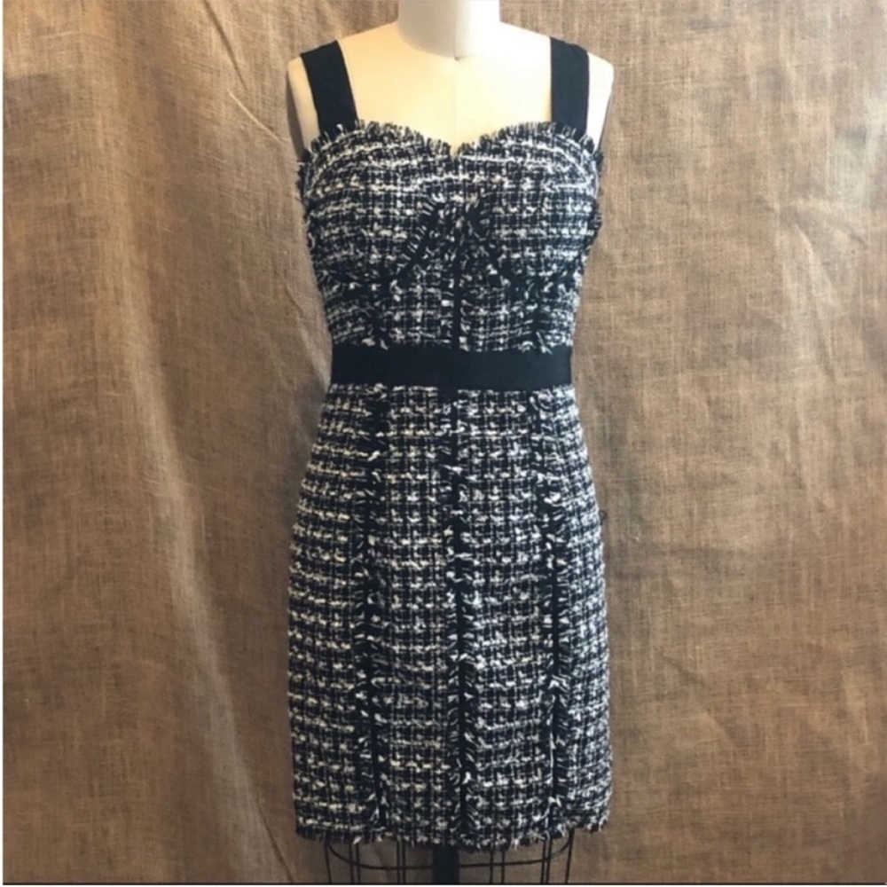 Guess tweed black and white sheath size 3 dress